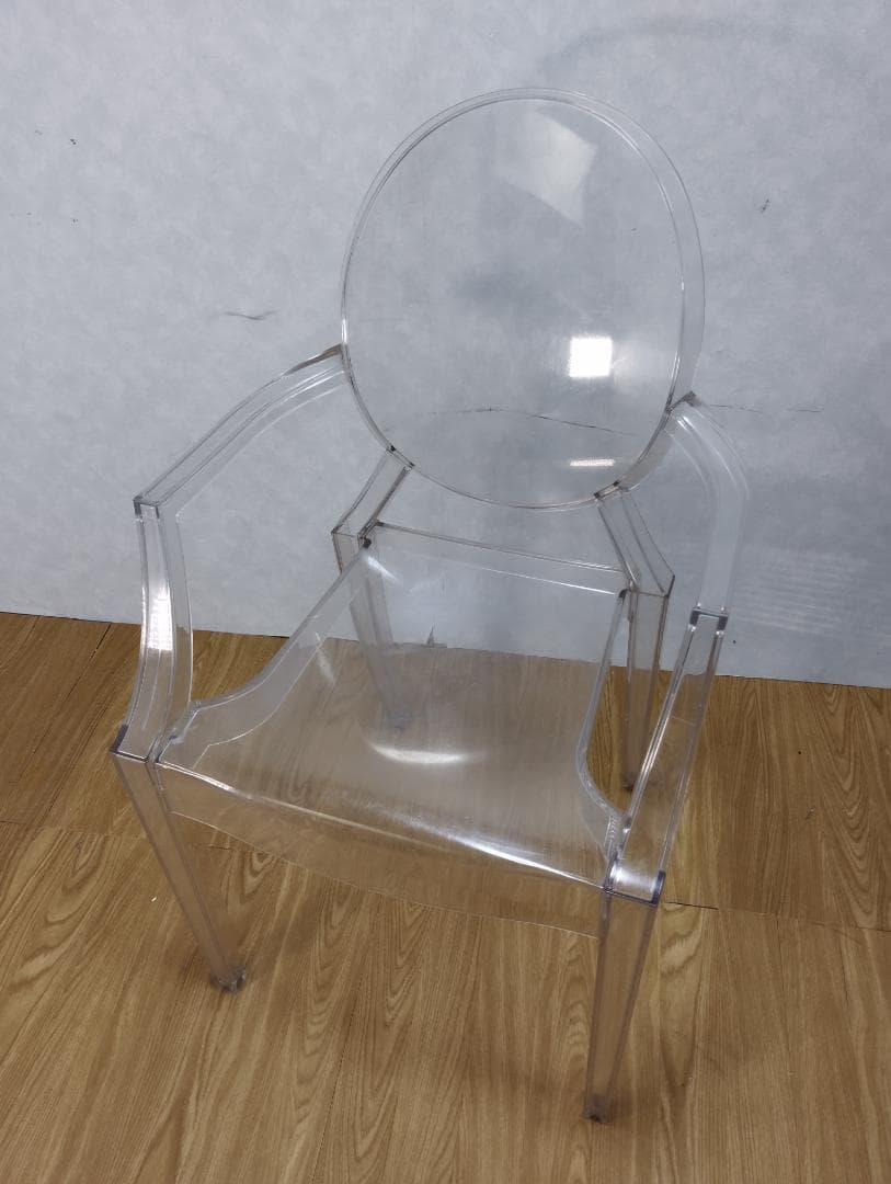 K♢125　Kartell　アームチェア　LOUIS GHOST