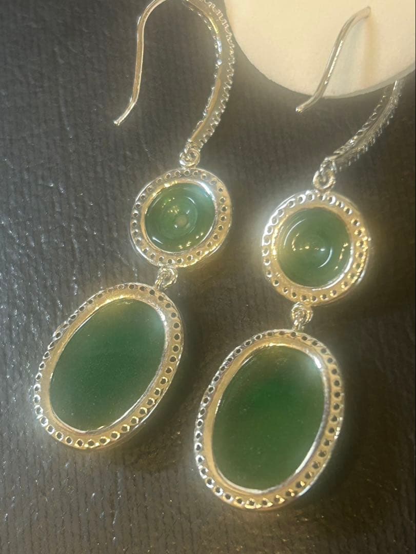 アヴェンチュリン翡翠デザインピアス➕お楽しみピアスもう1点サービス