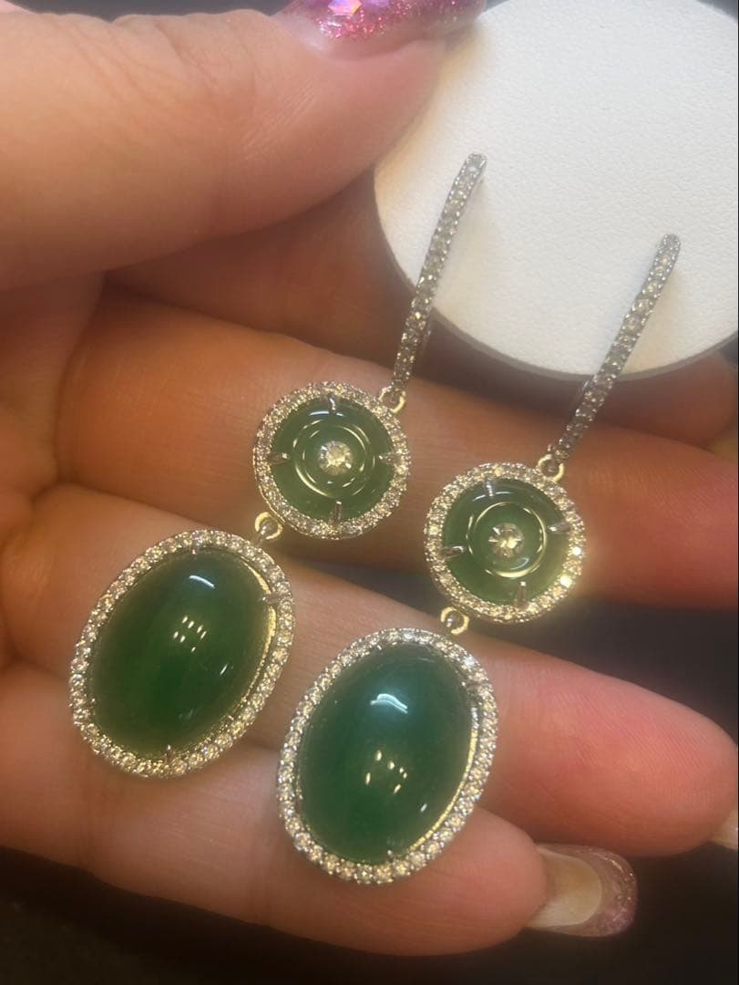 アヴェンチュリン翡翠デザインピアス➕お楽しみピアスもう1点サービス