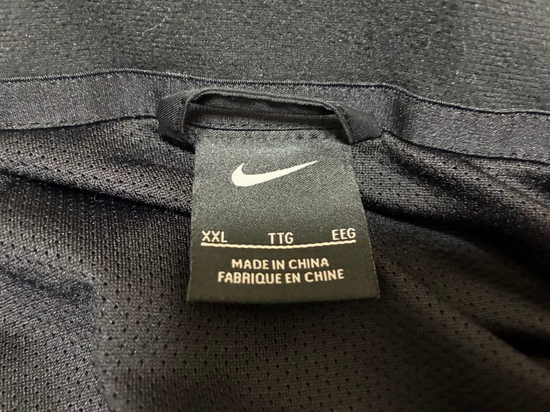 サンフレッチェ広島NIKE ウインドブレーカー美品　㊗️サンフレ初勝利特別価格
