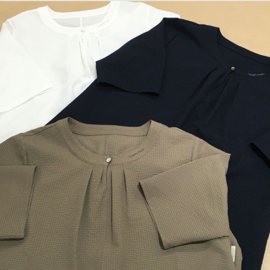 マドモアゼルノンノン　新品タグ付き半袖ブラウス