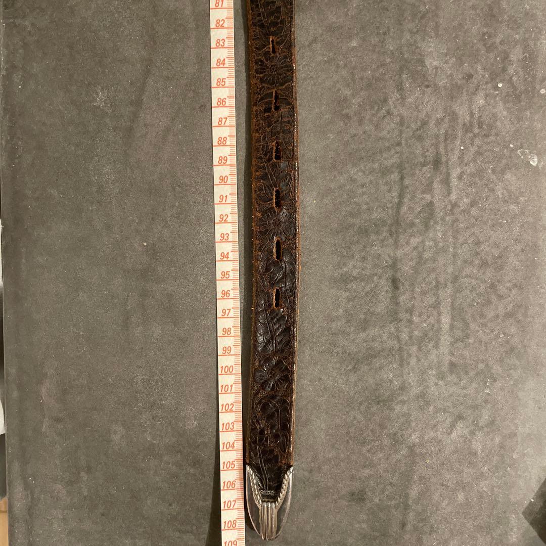 入手困難【15周年記念モデル】ターコイズ×スタッズ プンターレ型押しレザーベルト