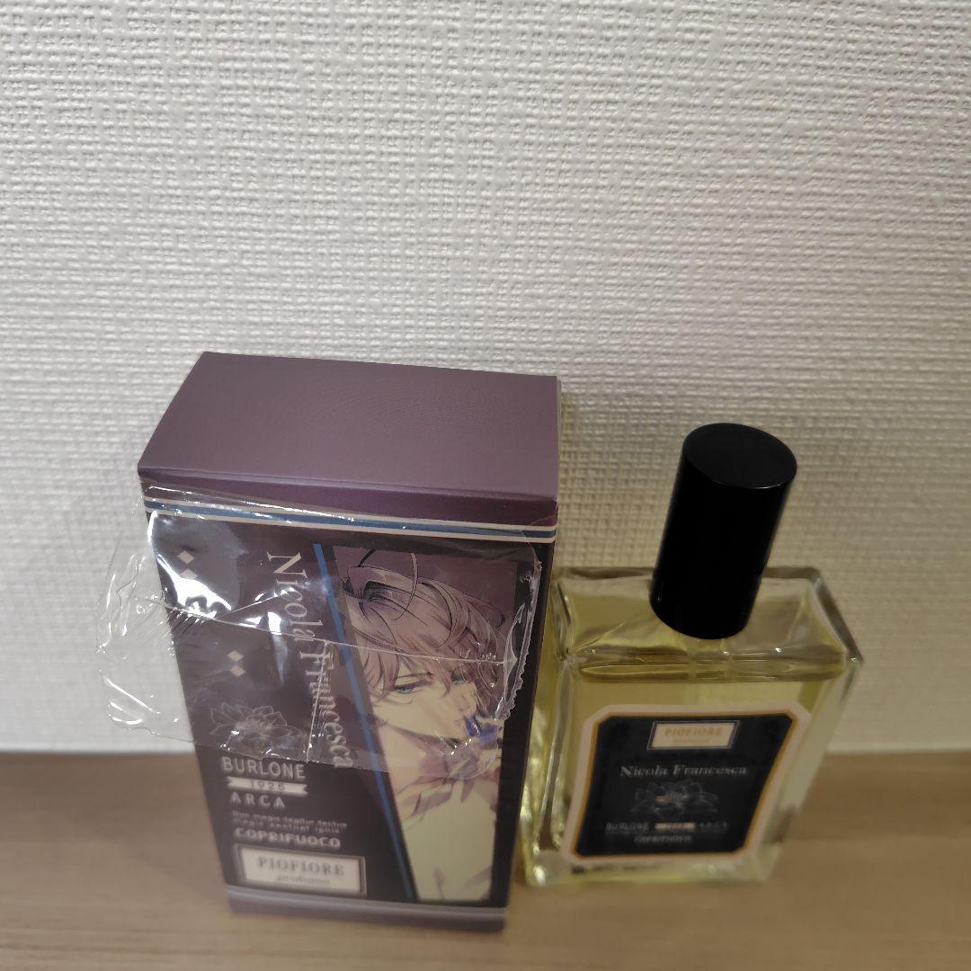 ピオフィオーレの晩鐘　ニコラ・フランチェスカ　香水　フレグランス　開封済