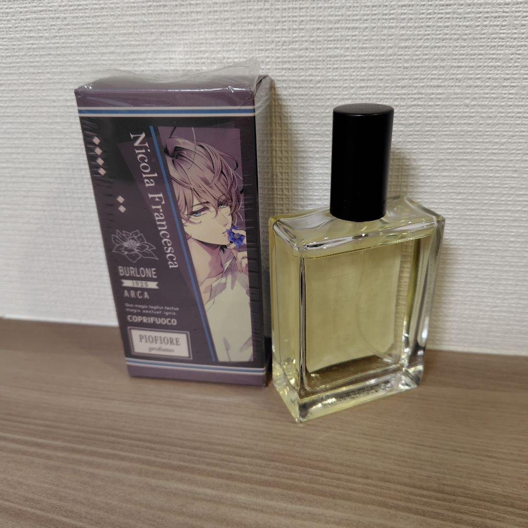 ピオフィオーレの晩鐘　ニコラ・フランチェスカ　香水　フレグランス　開封済