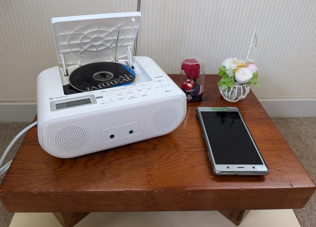 木製シンプルテーブル　屋久杉花台