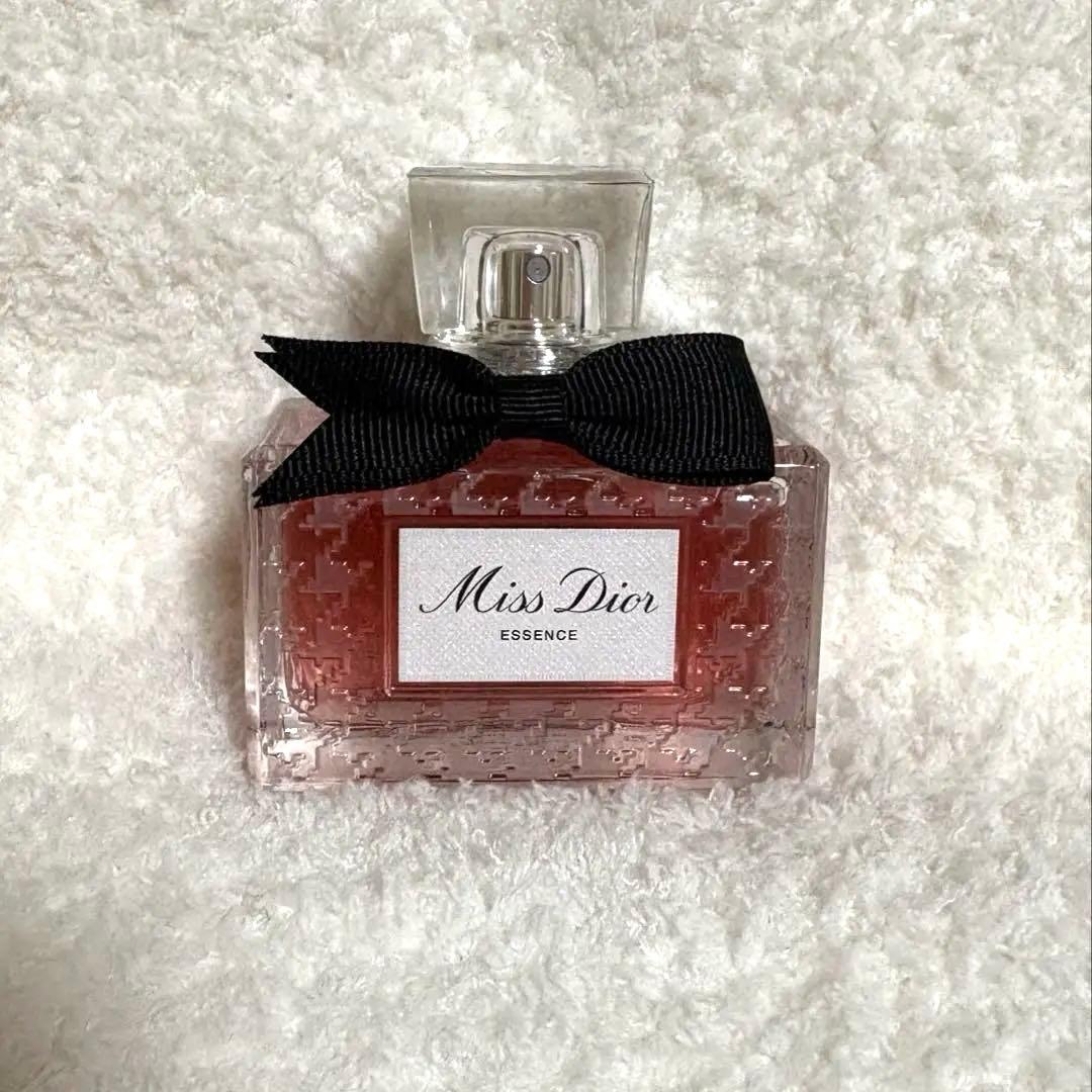 新作 ミスディオール エッセンス 香水 50ml【箱・袋付き】