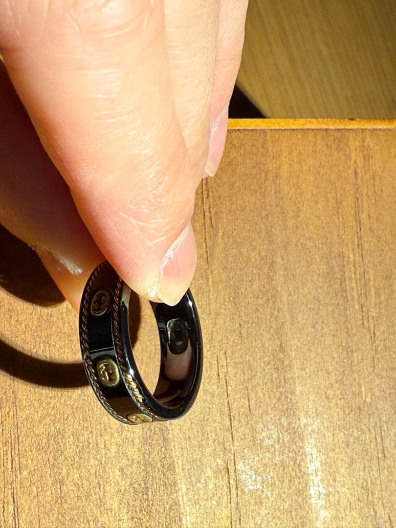 GUCCI セラミックリング 10号