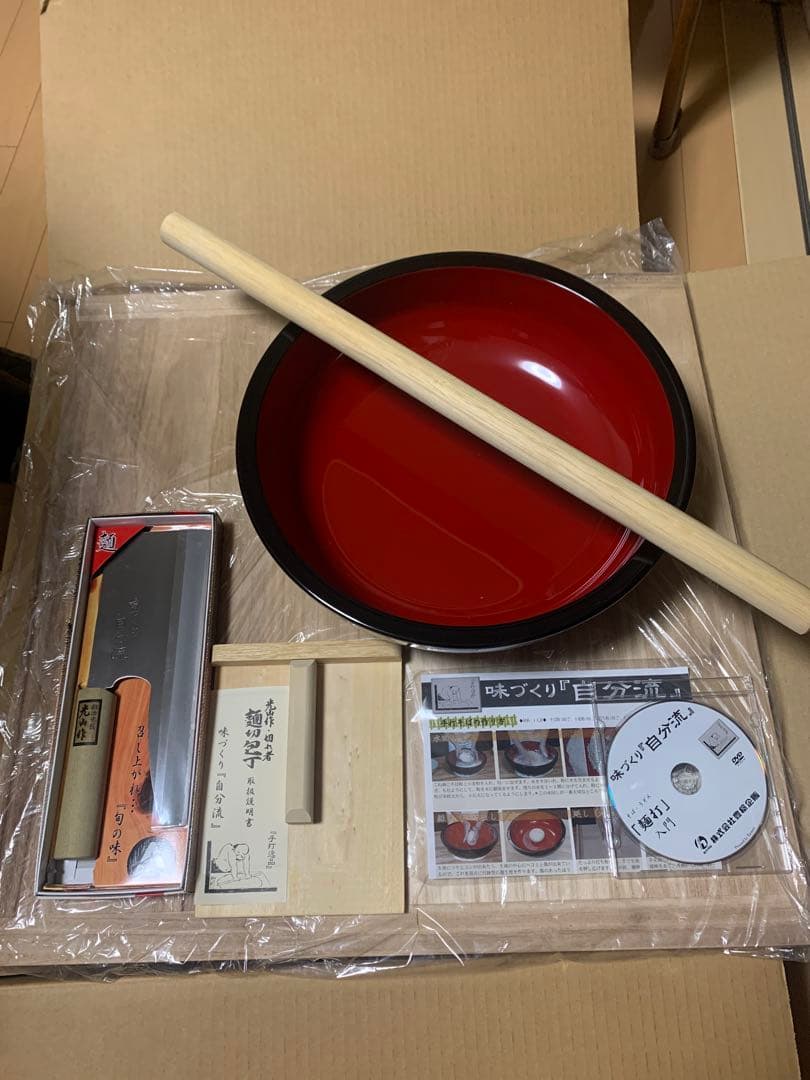 美品　手作り蕎麦・うどん6点セット DVD付き