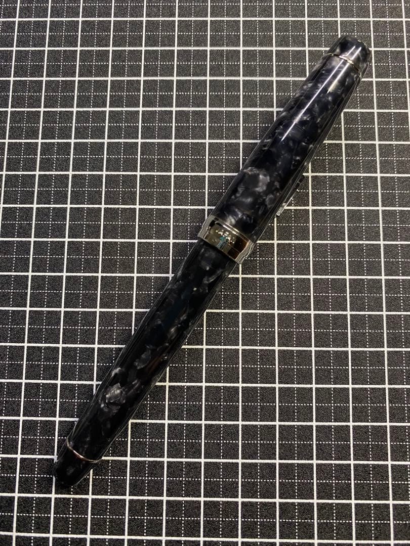 PILOT CUSTOM LEGANCE Black 万年筆　字幅F