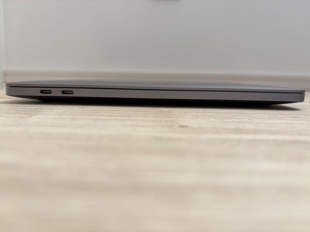 MacBook Pro 2020 13インチ （M1搭載）