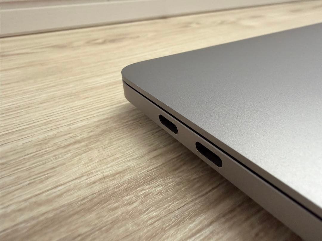 MacBook Pro 2020 13インチ （M1搭載）