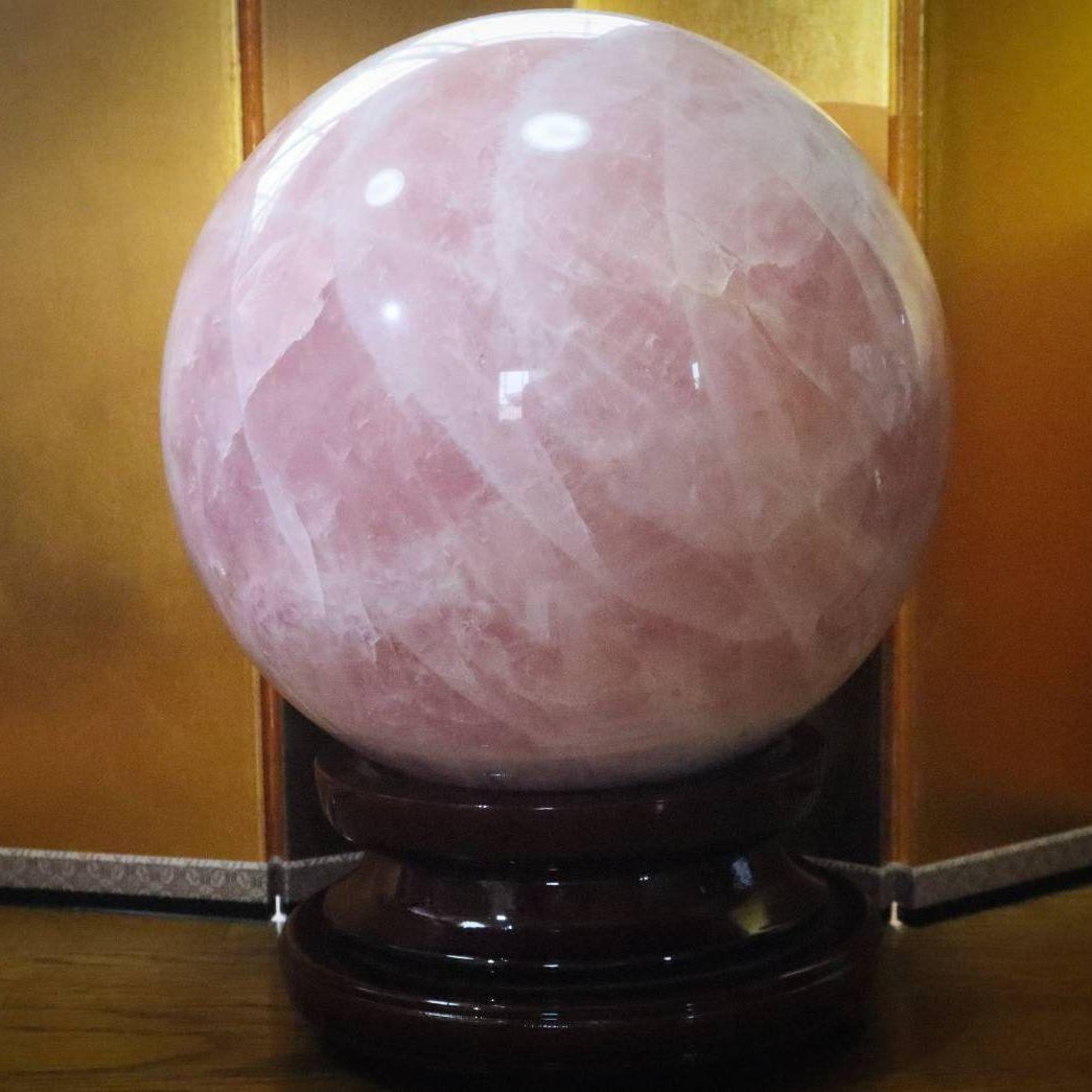 【稀有273】ローズクォーツ 水晶玉 水晶球 水晶 観賞石 天然石 鉱物　水石