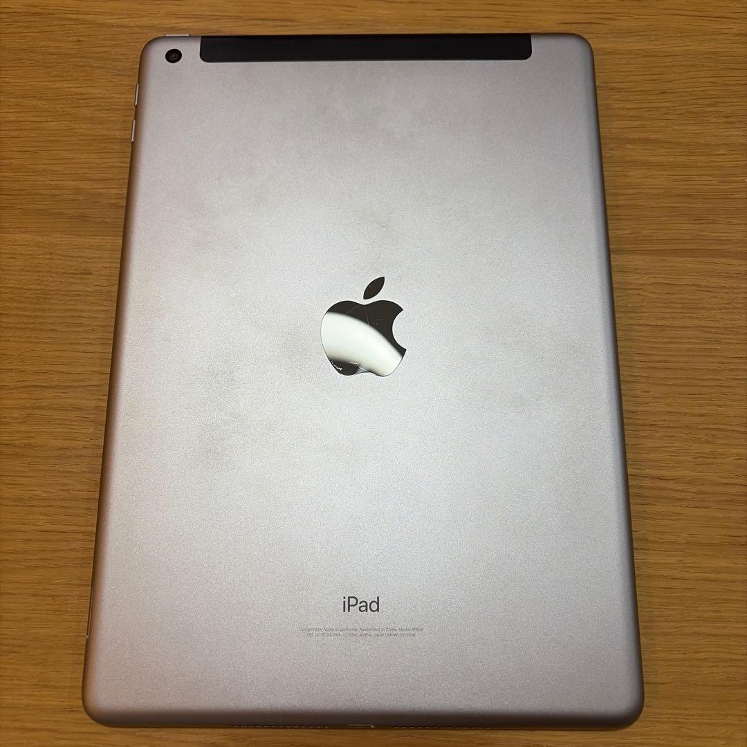 iPad 第6世代 Wi-Fi+Cellular 32GB 動作確認・初期化済
