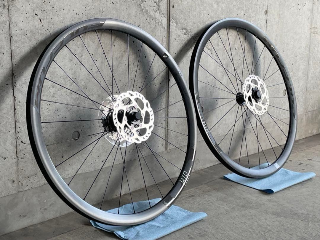 【新品同様】フルクラムFulcrum RACING 818 DB 後輪のみ