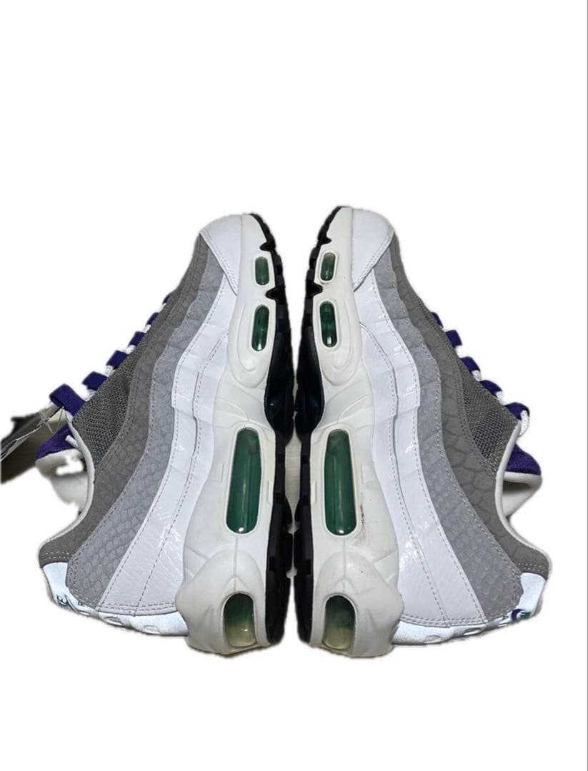スニーカー NIKE AIR MAX95 LV8 AO2450-101 ホワイト
