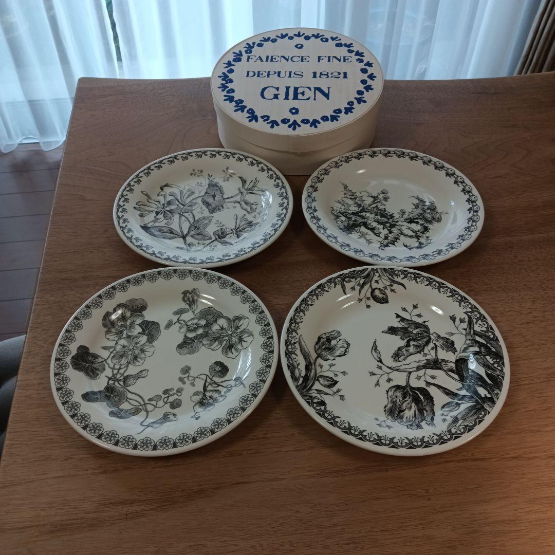 Gien 花柄皿 4枚セット オリジナルボックス付き