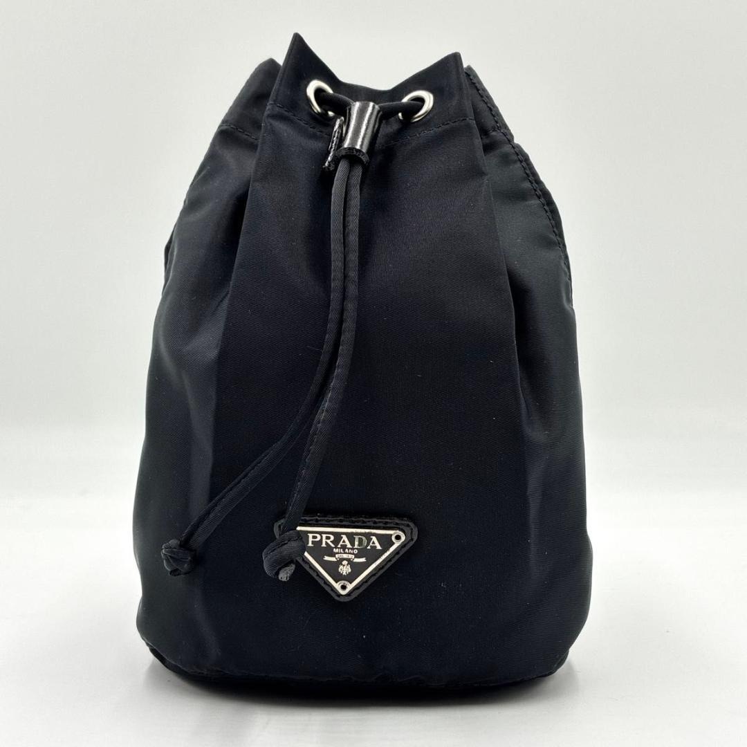ℛ⃛　プラダ ポーチ 三角ロゴ ナイロン ドローストリング 巾着 黒