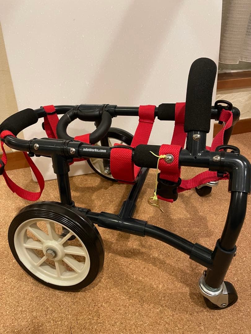 犬用 4輪車いす アドワークス製