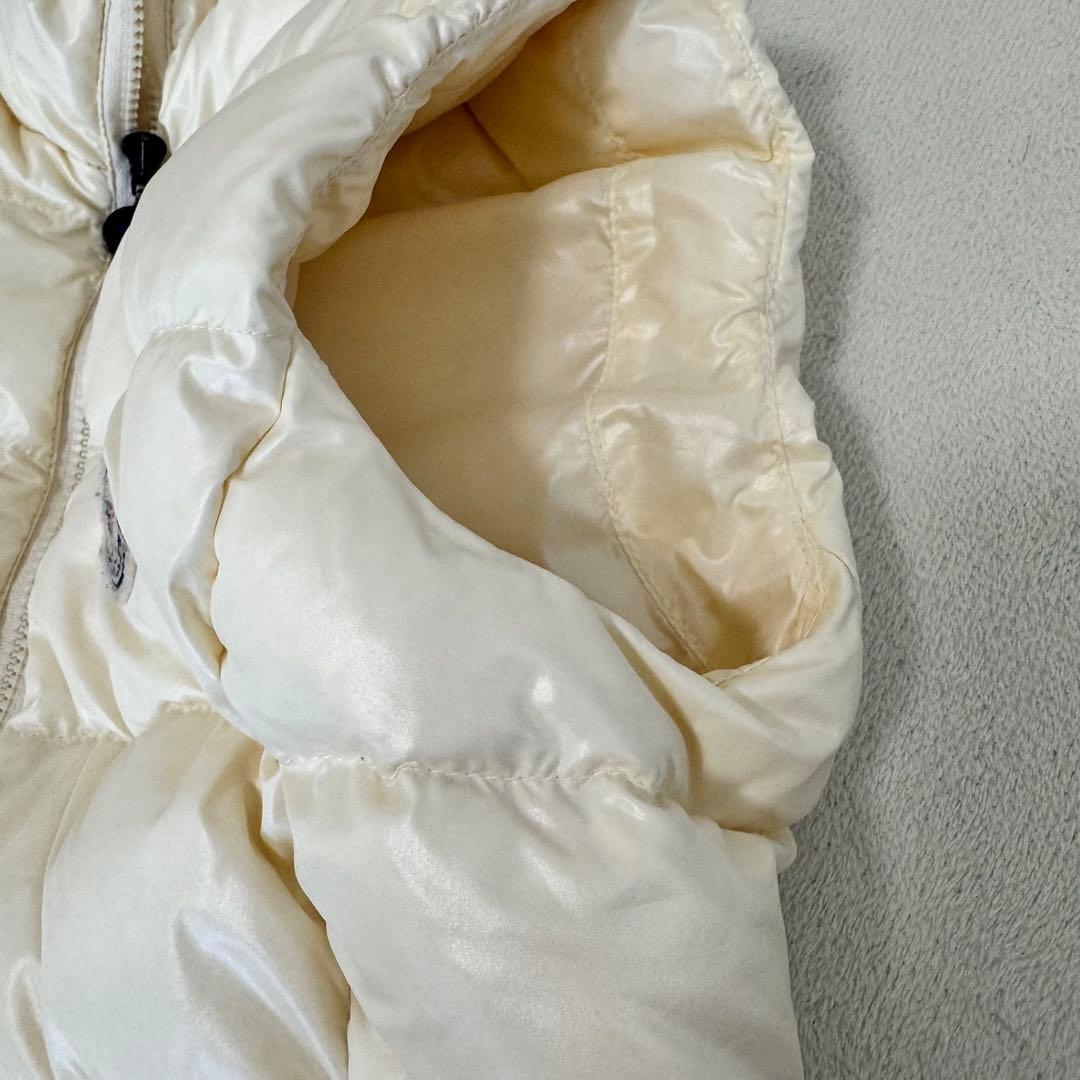 MONCLER ホワイト　ロゴマーク　コミックタグ　ダウンベスト　サイズ1
