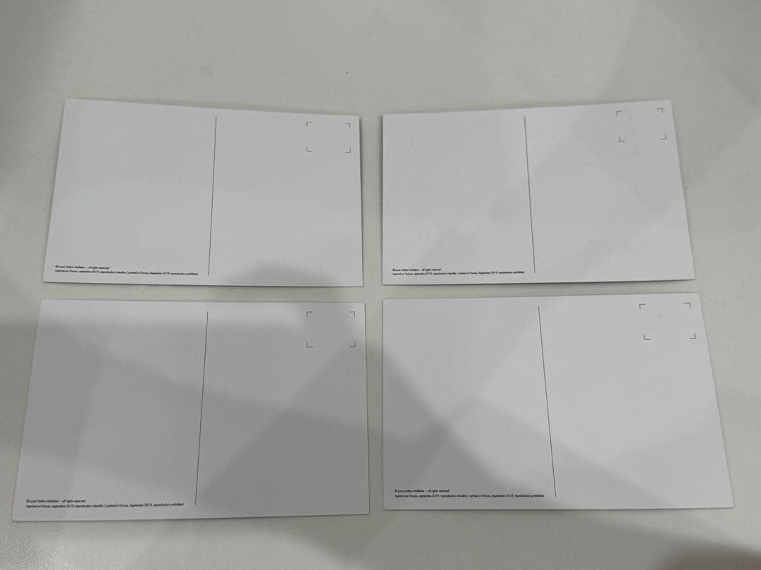 ルイヴィトン ヴィヴィエンヌ ピクチャーホルダー ポストカード4枚