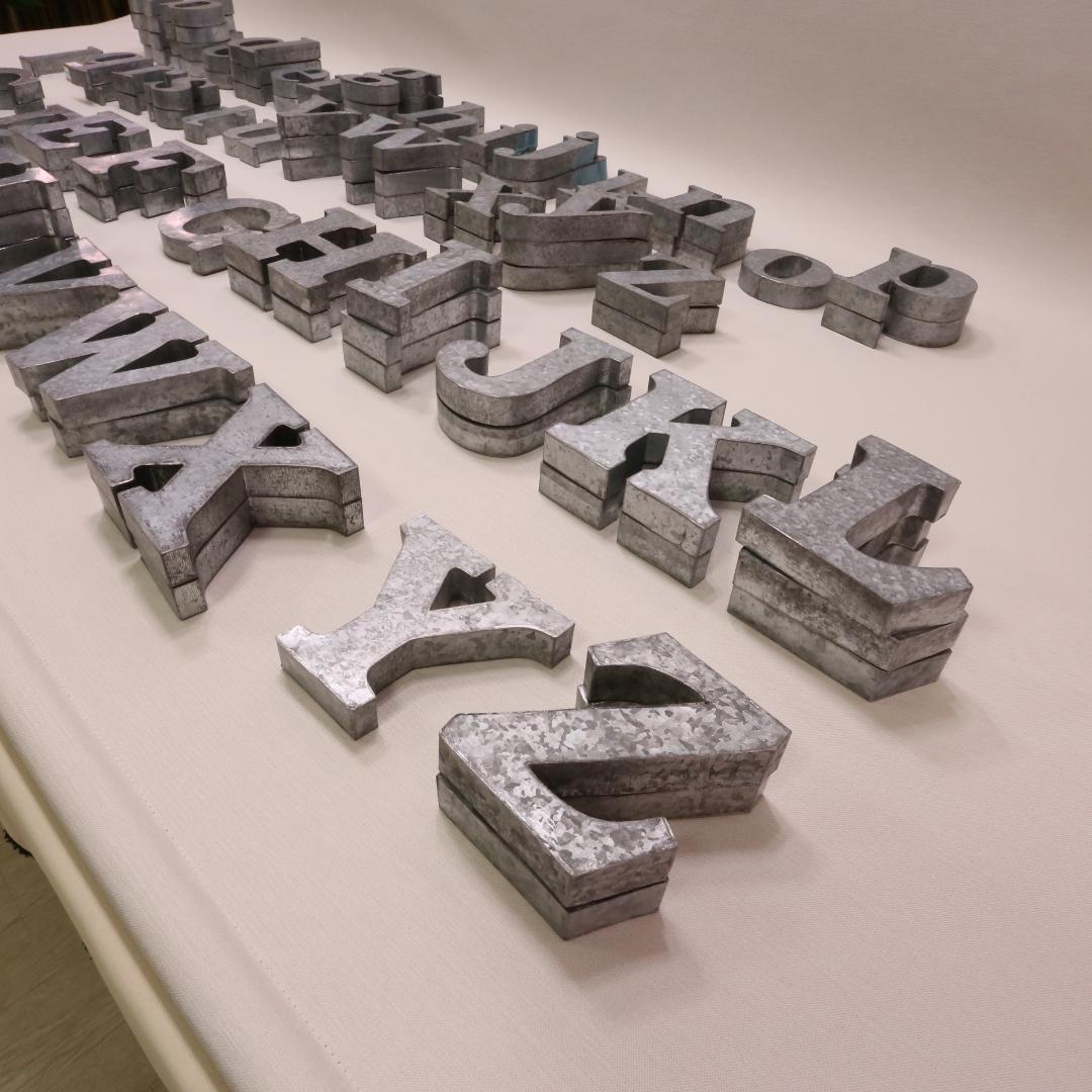 ブリキ箱文字　英数　大小　02017