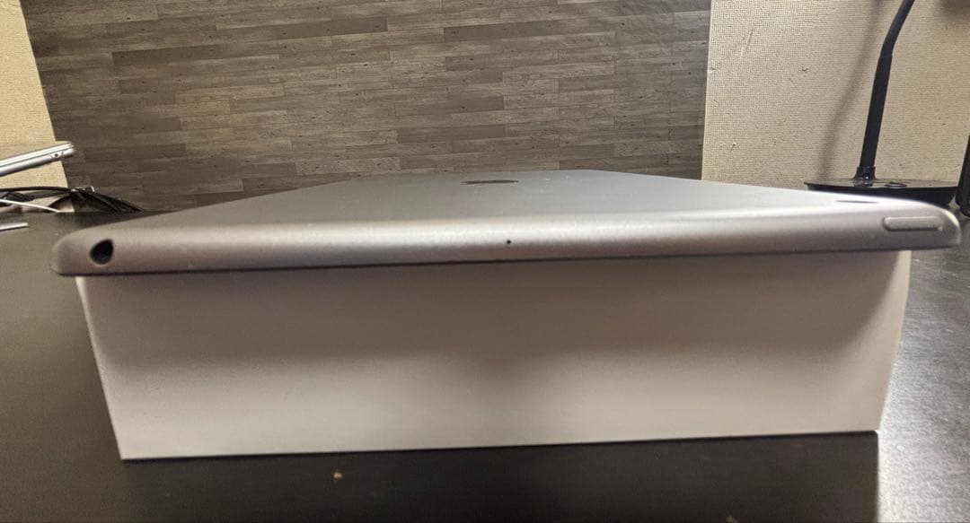 iPad 第6世代　Wi-Fiモデル　32gb スペースグレイ