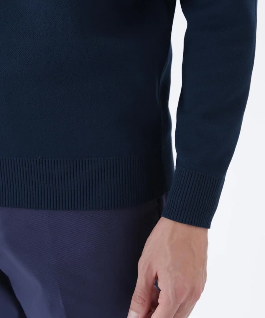 NewBalance ロゴライン軽量ハーフジップ スタンド ニット プルオーバー