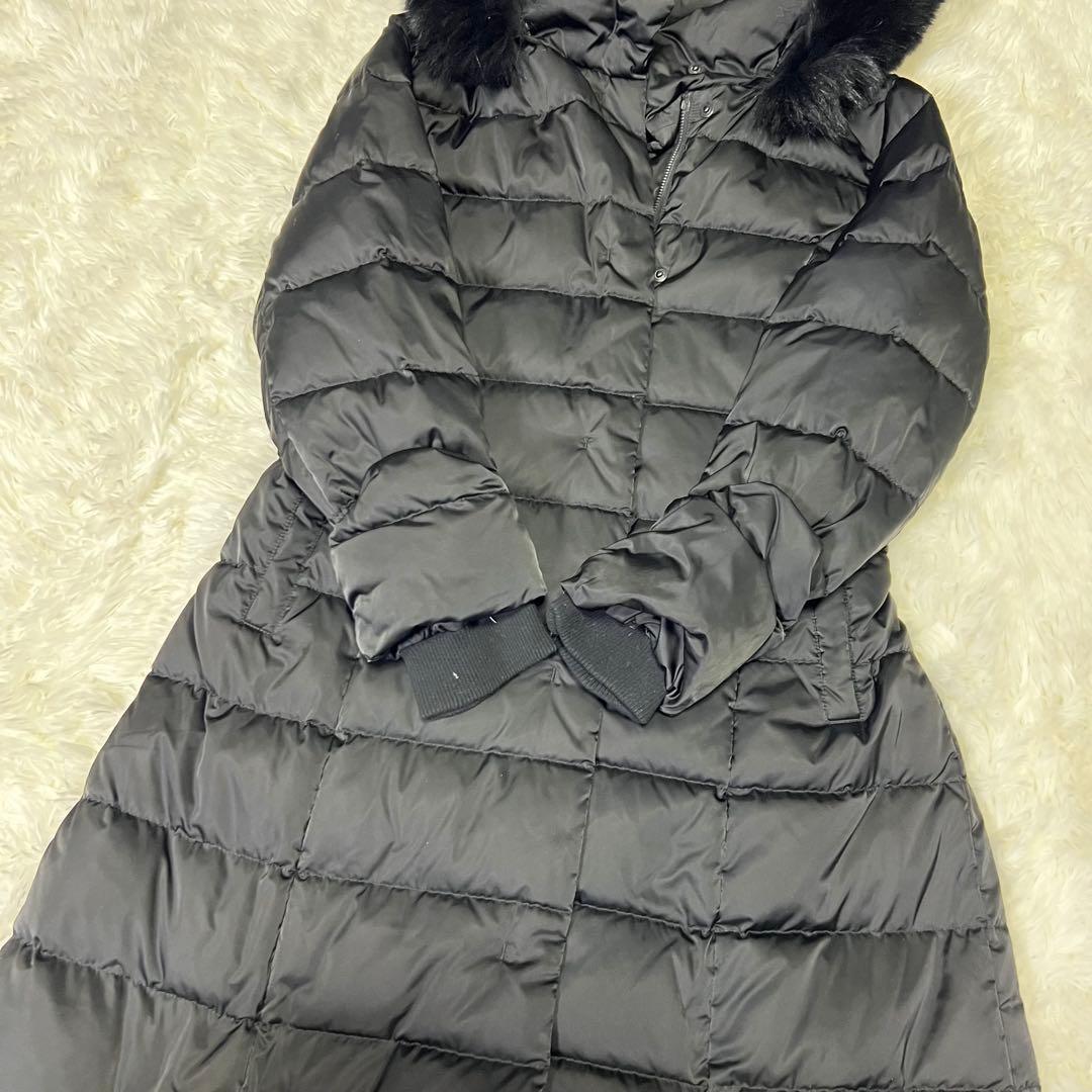 人気▲UNTITLED ホワイトダックダウン　コート ブルーフォックスファー　黒