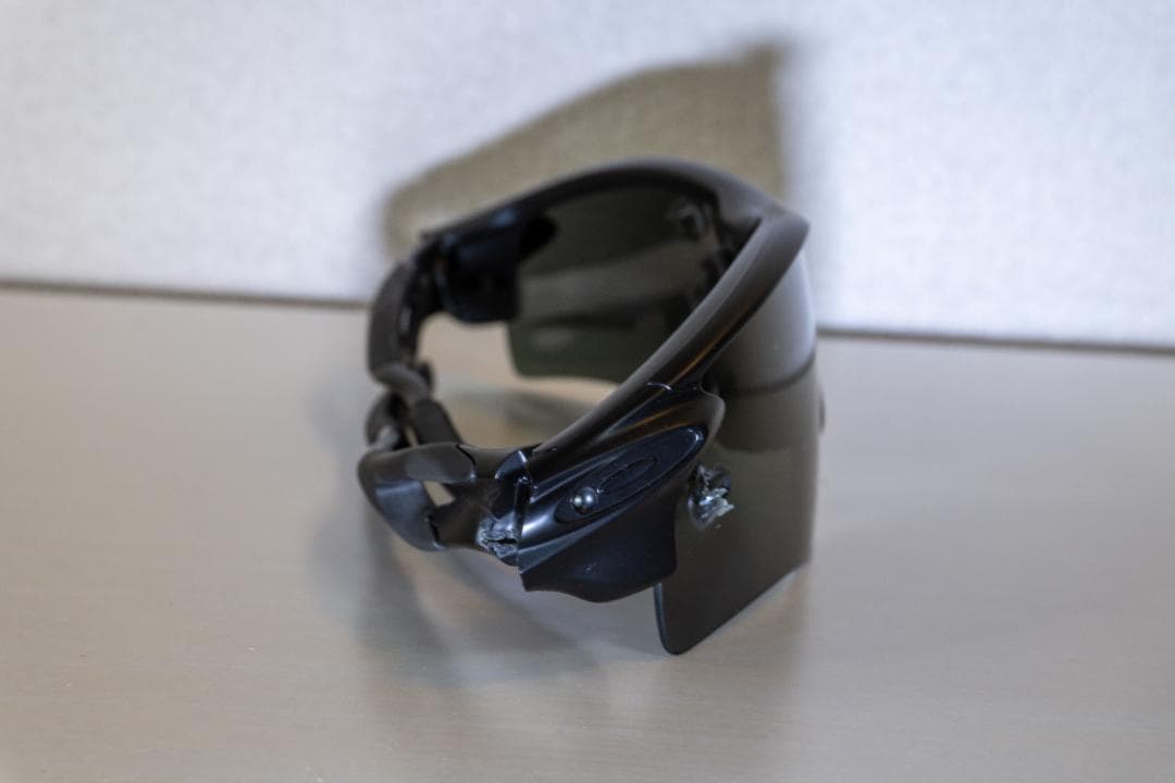 オークリーレーダーロックPRIZM IRIDIUM　5.56mm弾跡