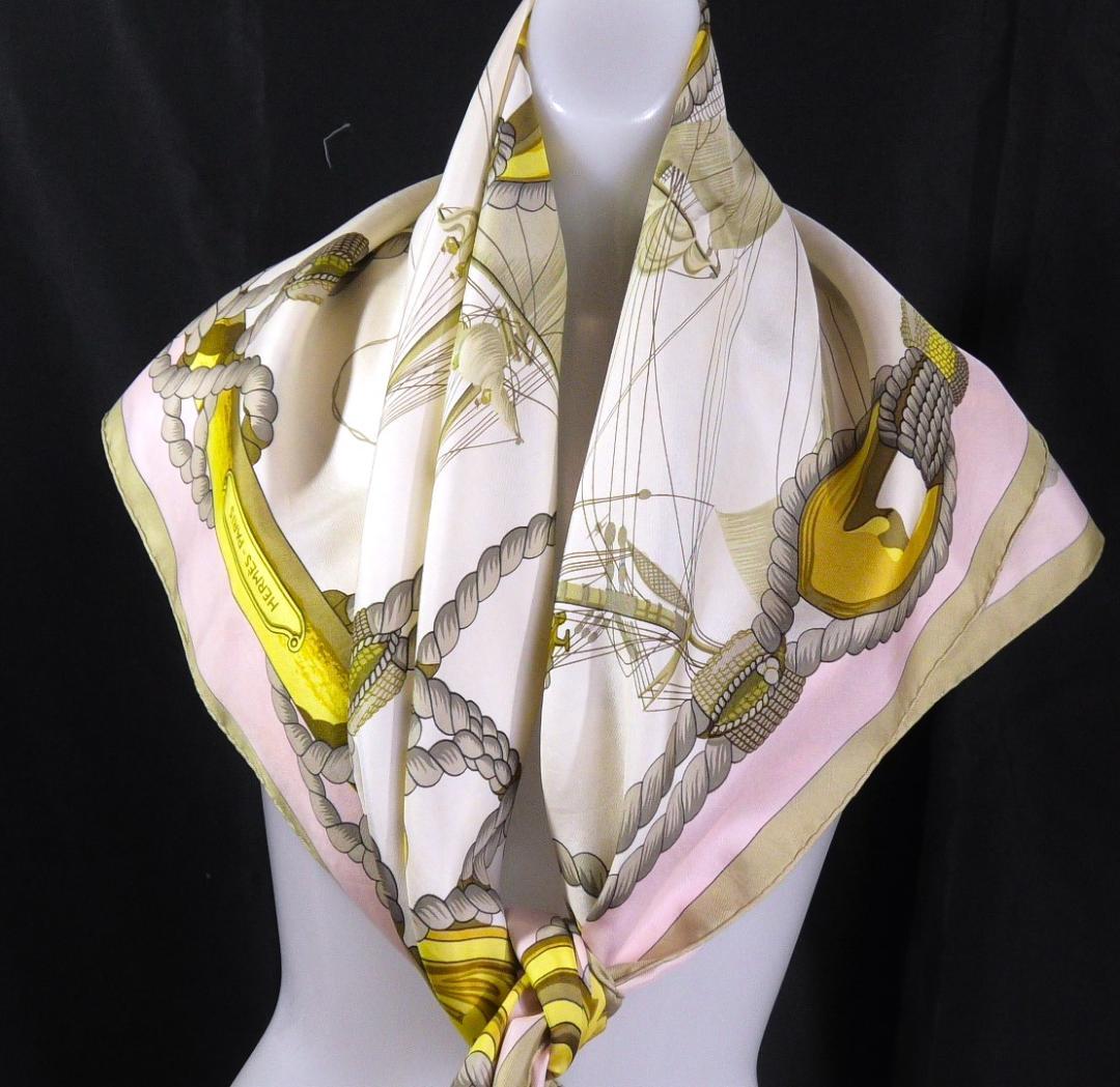 HERMES エルメス　大判スカーフ　カレ90　 D563