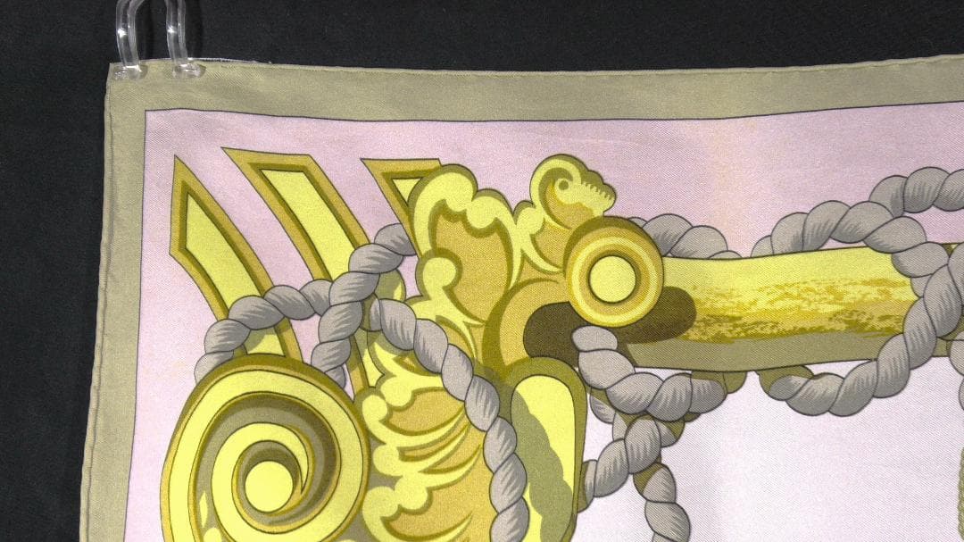 HERMES エルメス　大判スカーフ　カレ90　 D563