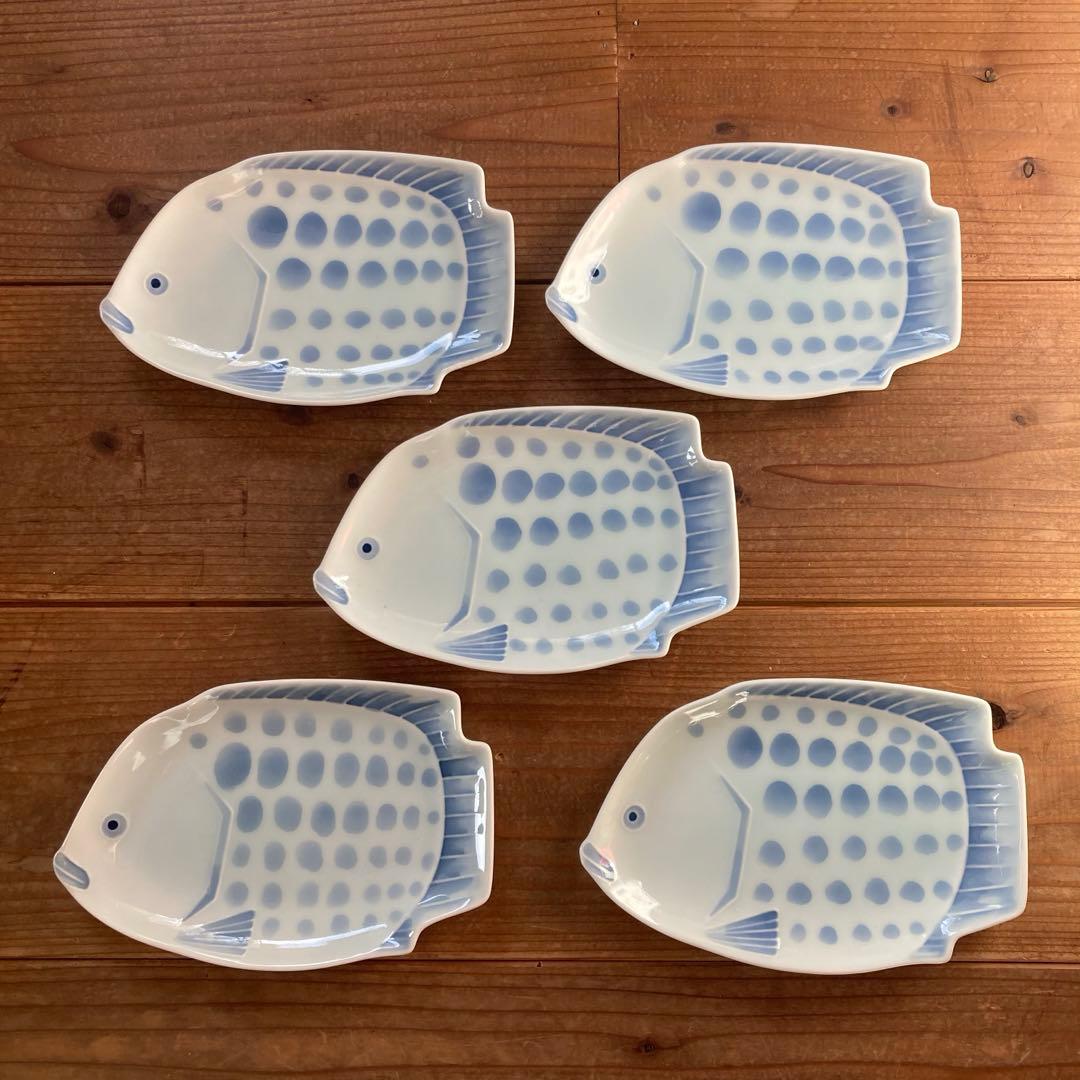 白山陶器　バラエティトレイ　ベリー皿　さかな　魚