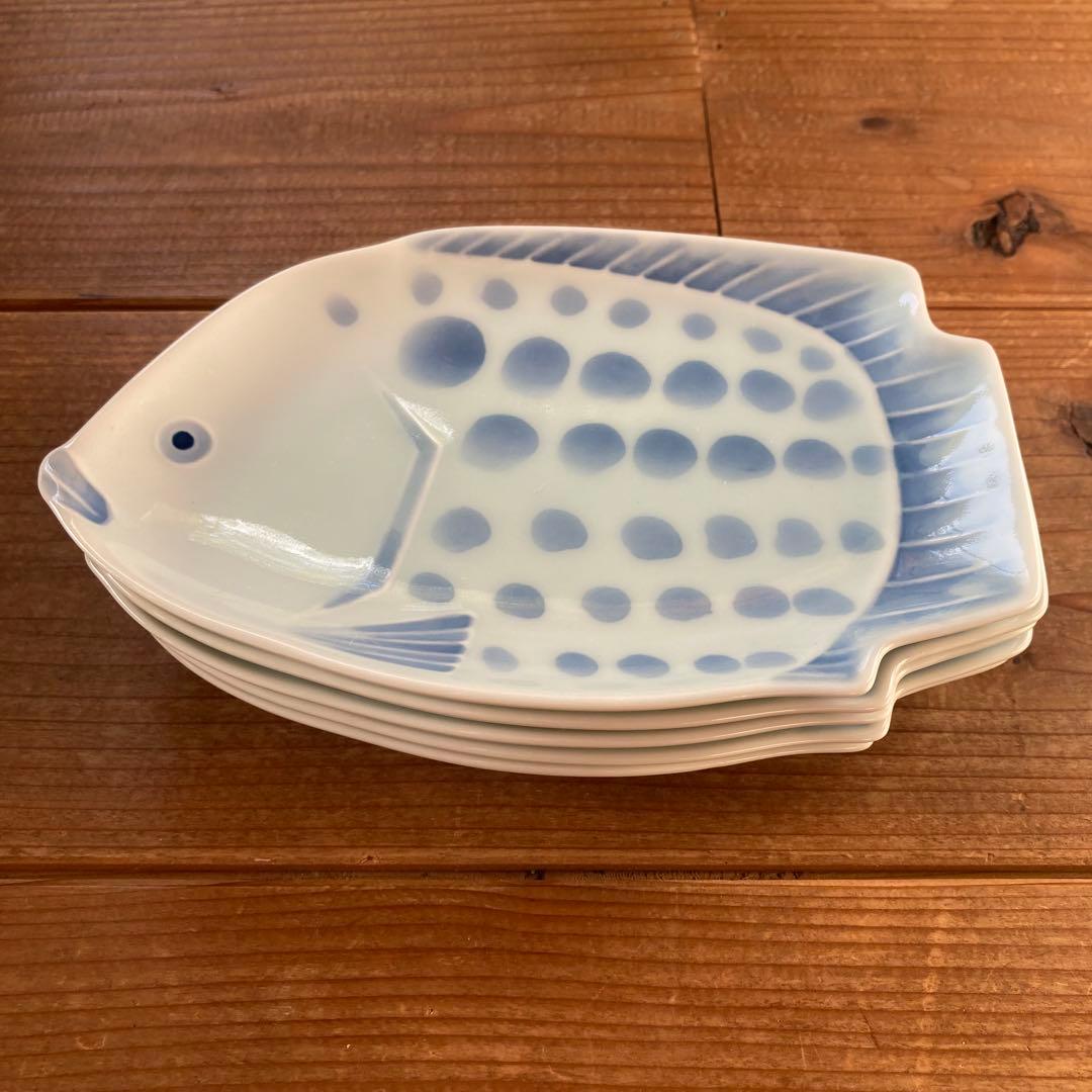 白山陶器　バラエティトレイ　ベリー皿　さかな　魚