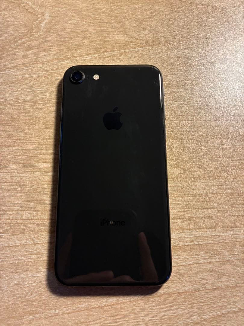 S*）様 iPhone8