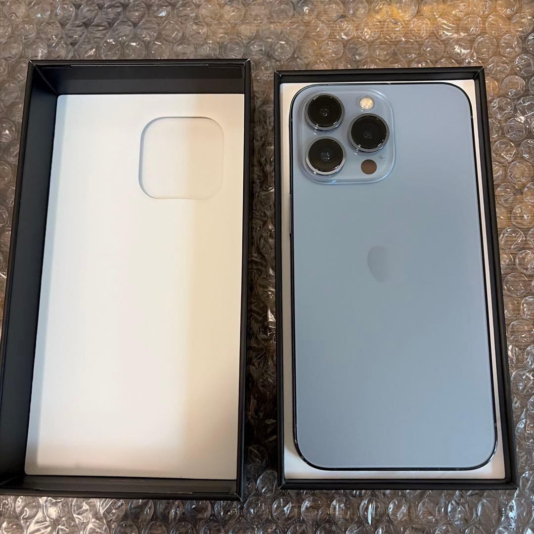 Apple iPhone 13 Pro 本体　シエラブルー