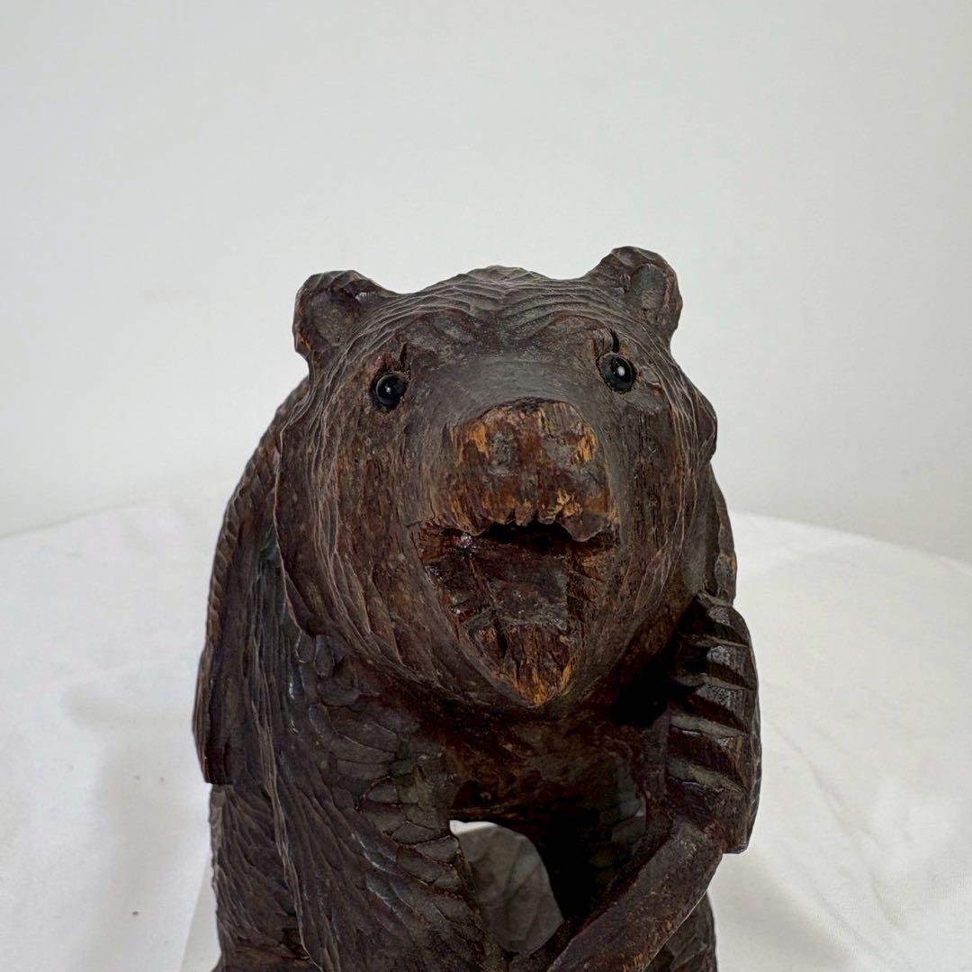 木彫り熊　背負い鮭　彫刻　北海道