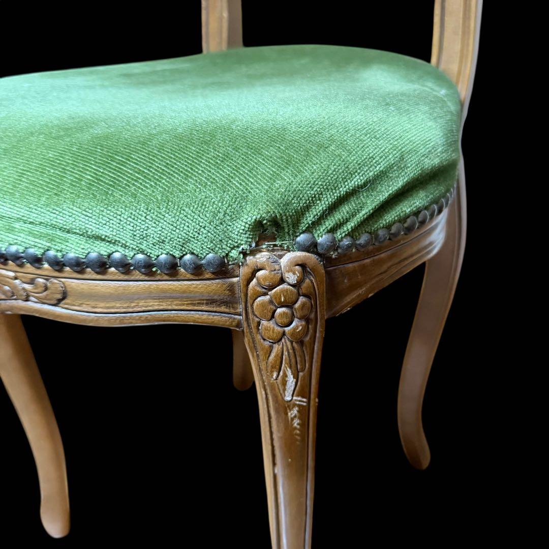 アンティーク調 猫脚　チェア　ロココ調 彫刻 鋲 椅子 イス ダイニングチェア