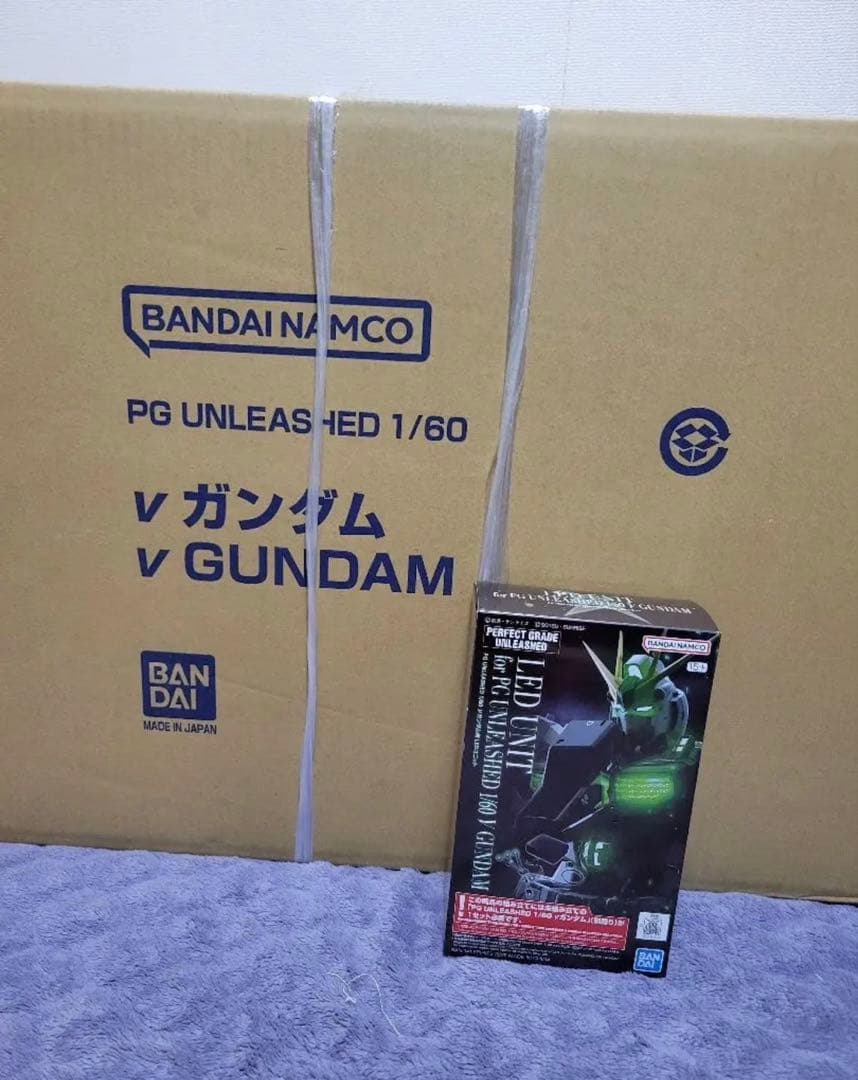 PG UNLEASHED 1/60 νガンダム& LEDユニット