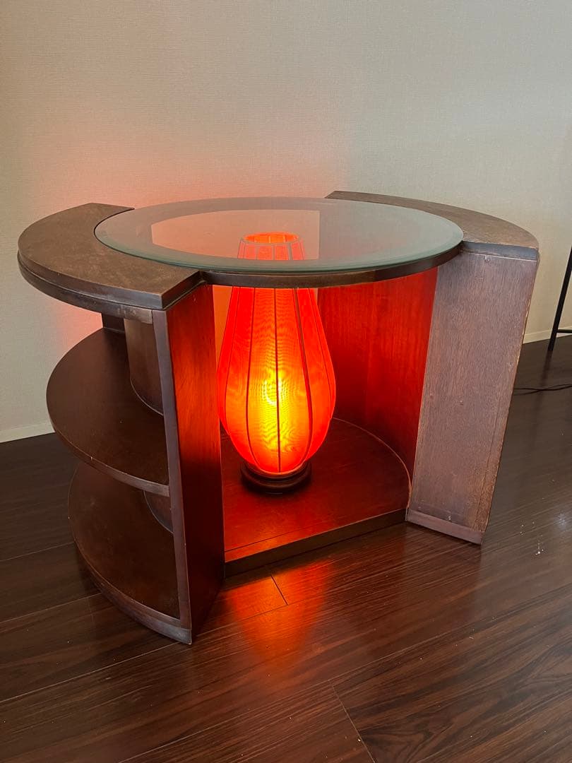 もち太郎　ベトナムにて購入　木製テーブル　アンティーク　　ガラス天板