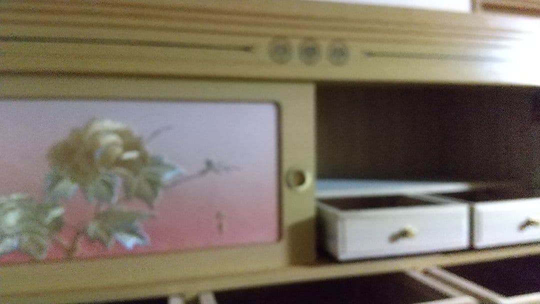 和風桐タンス ベージュ 花柄装飾