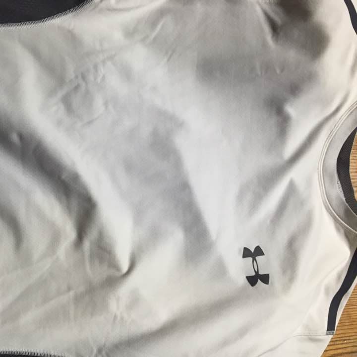 アンダー