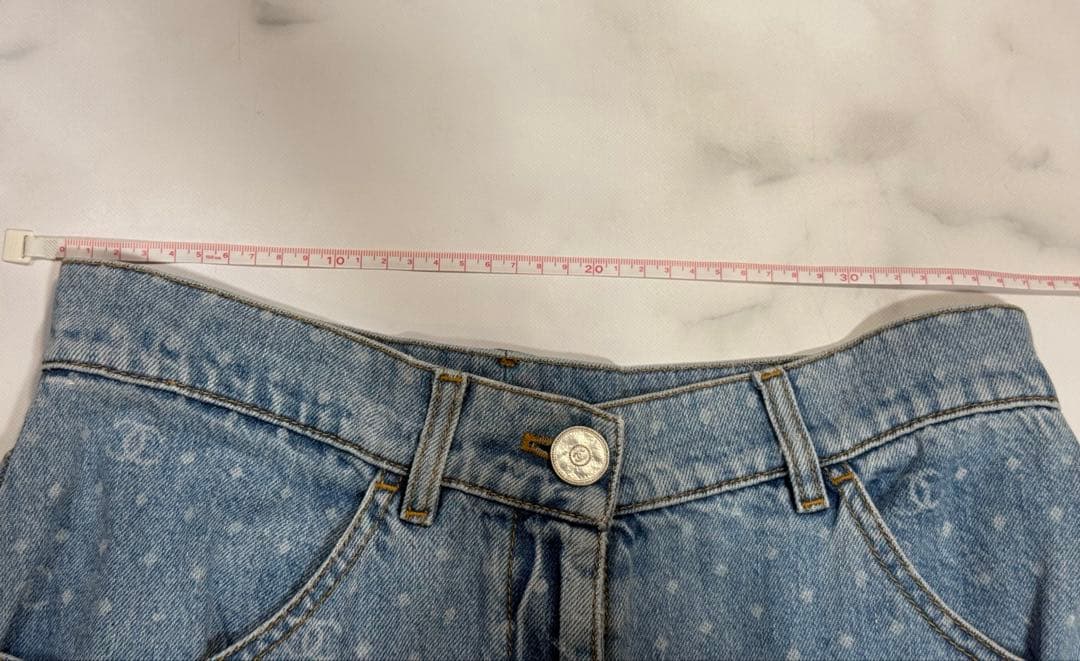 CHANEL デニムパンツ