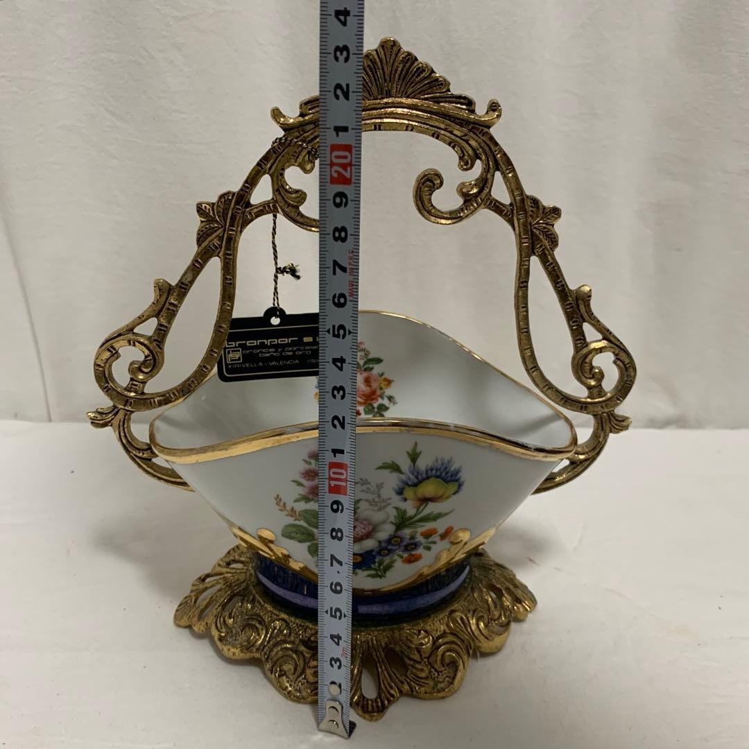 ブロンポール（Bronpor）装飾用ポーセリンバスケット 金メッキフレーム付き