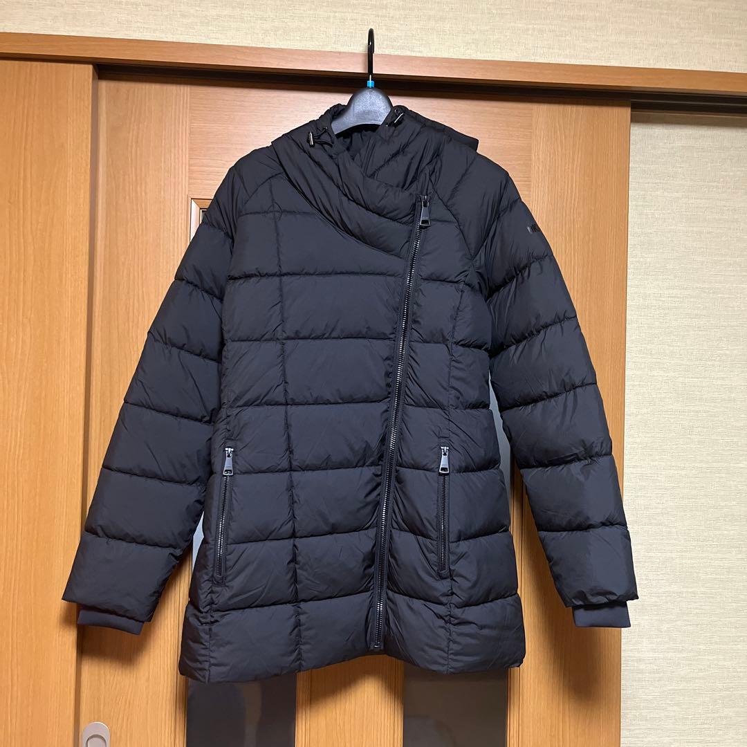 【試着のみ】DKNY // 黒(防水、パッカブルで袋付き)