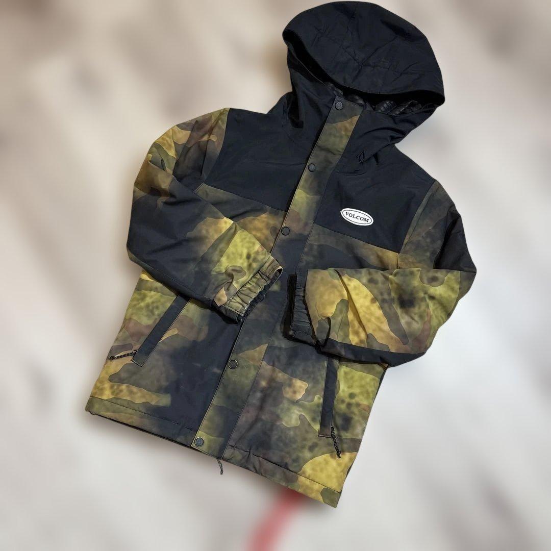 ボルコム カモフラージュ スノーボードジャケット sサイズ 120〜130