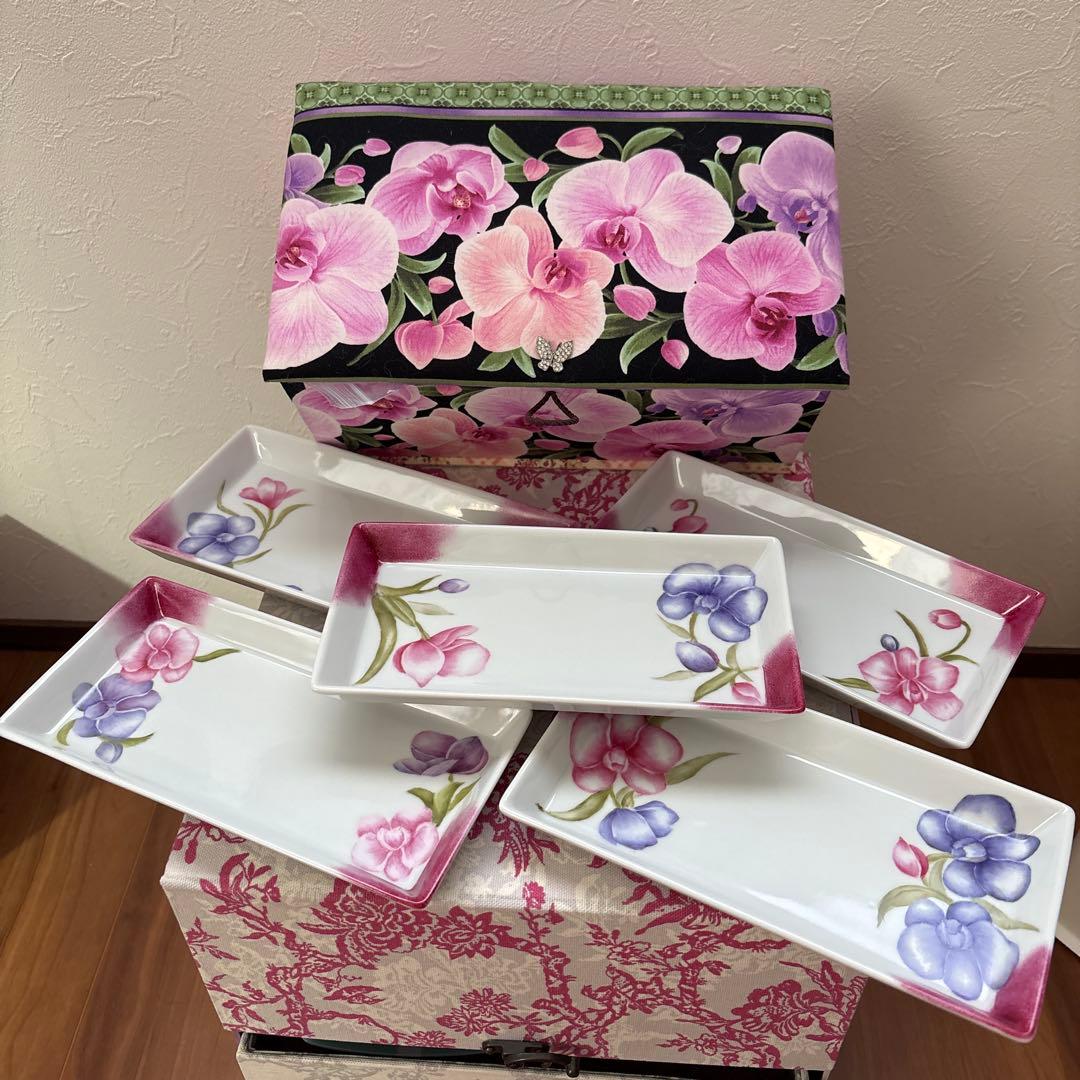 花柄陶磁器皿5枚セット（オリジナルボックス付き）ハンドメイド
