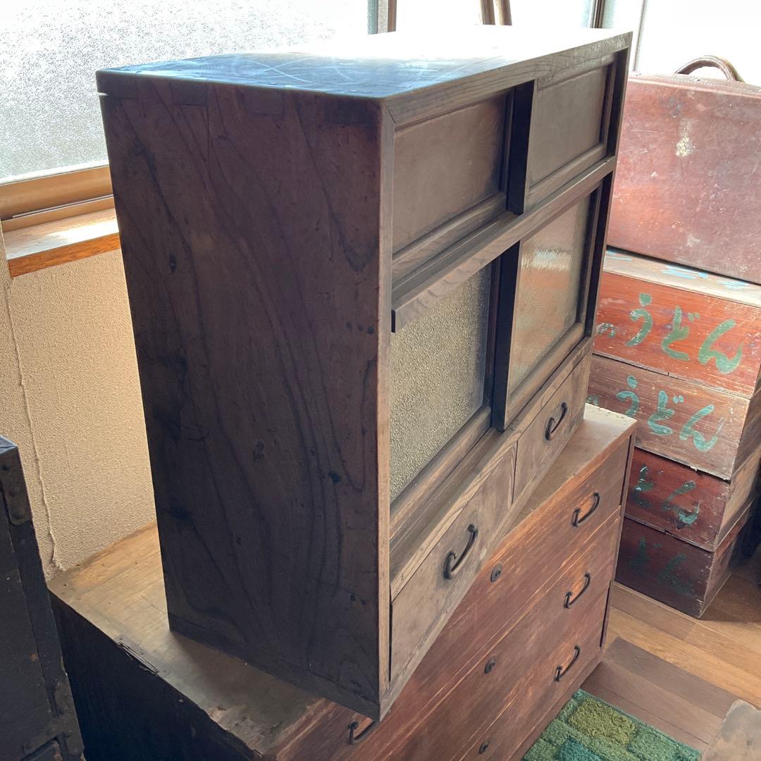 昭和家具　木製ガラス扉付きタンス　12