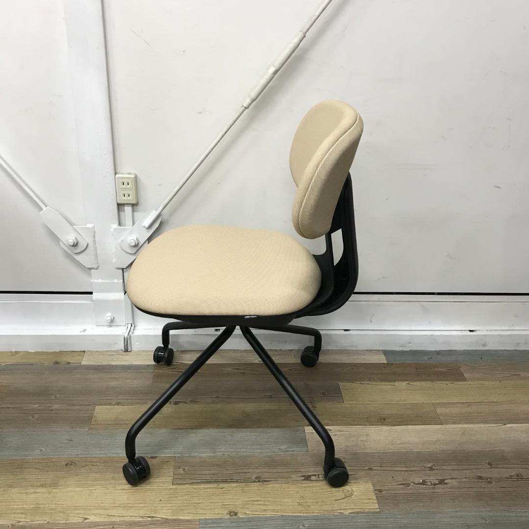 【アウトレット展示品・2024年製】内田洋行　アプテア　ベージュ　多目的チェア