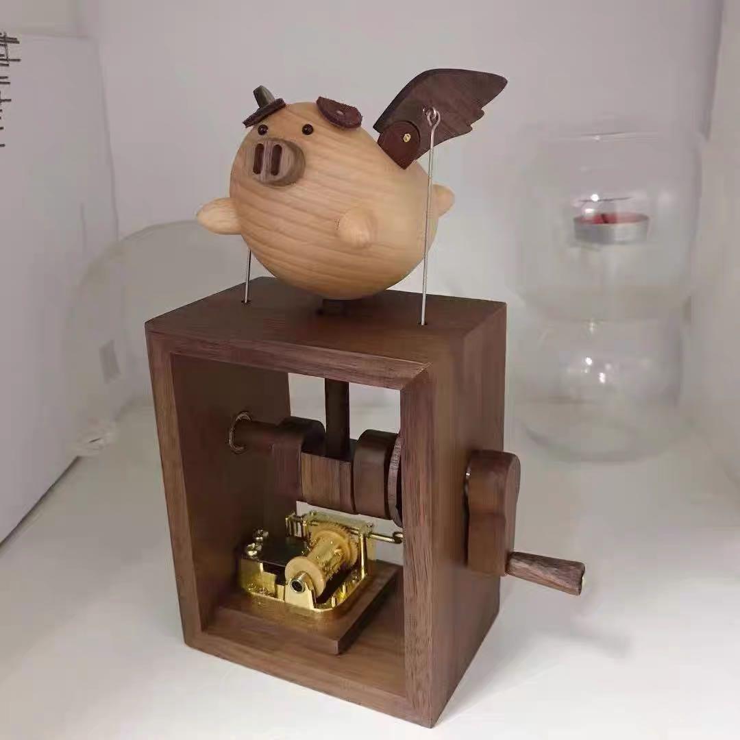 木製豚オルゴール 手回し式