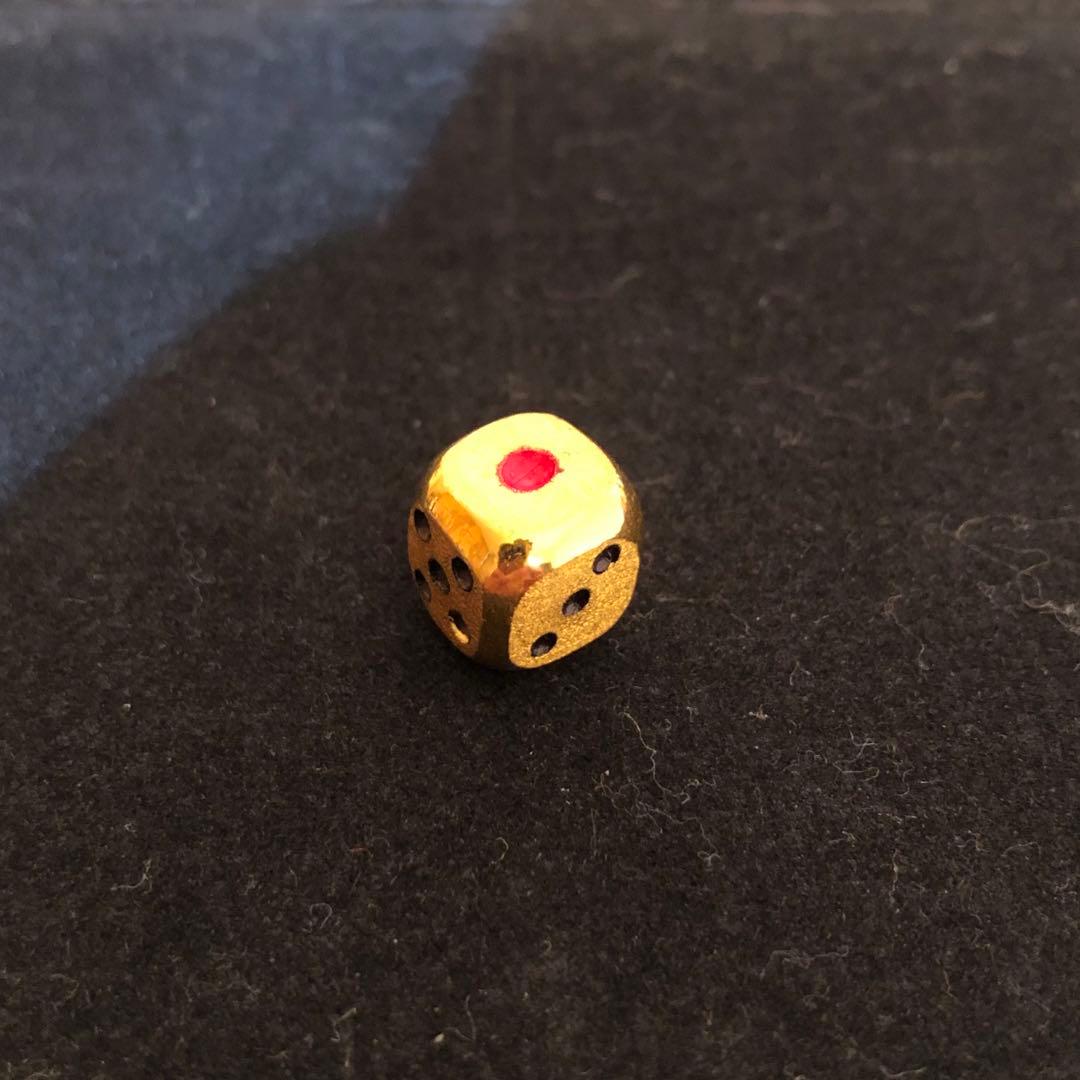 24金　サイコロ